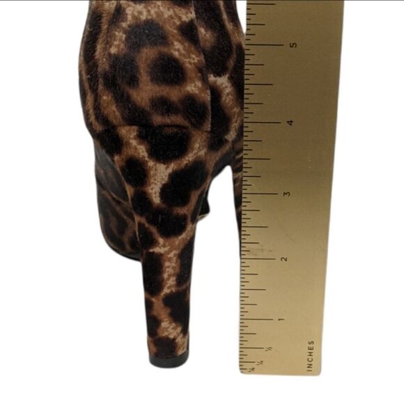 DIANE VON FURSTENBERG Skylar Calf Hair Booties 9 - Picture 10 of 11